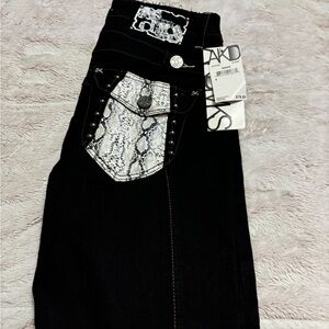 Akdms women jeans and shirt snake skin